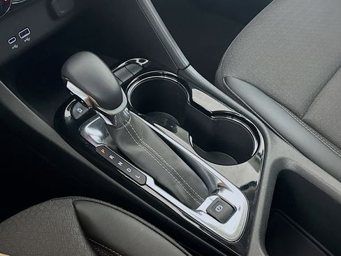 Used 2025 Buick Encore GX Preferred image 25