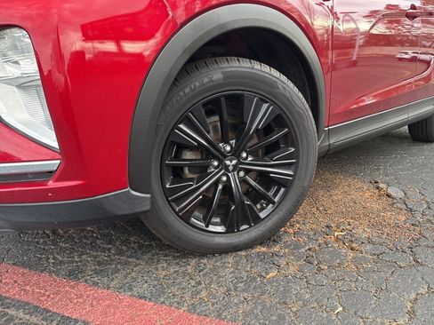 Used 2020 Mitsubishi Eclipse Cross LE image 2