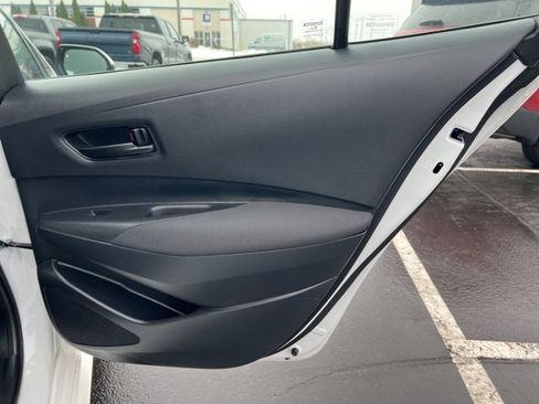 Used 2024 Toyota Corolla LE image 29