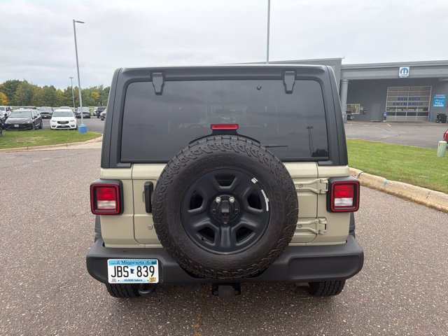 Used 2022 Jeep Wrangler Unlimited Sport AWD/4WD image 7