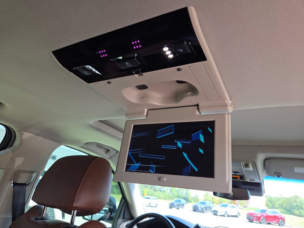 Used 2020 Cadillac Escalade Premium Luxury AWD/4WD image 8