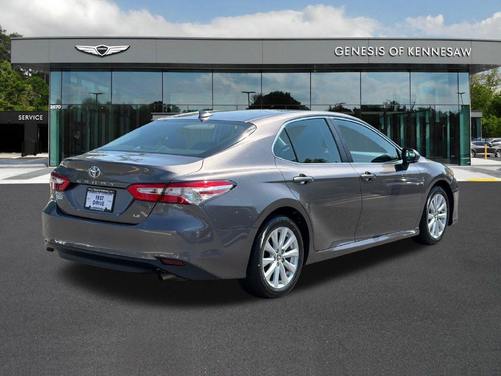 Used 2019 Toyota Camry LE w/ Convenience Package FWD image 8