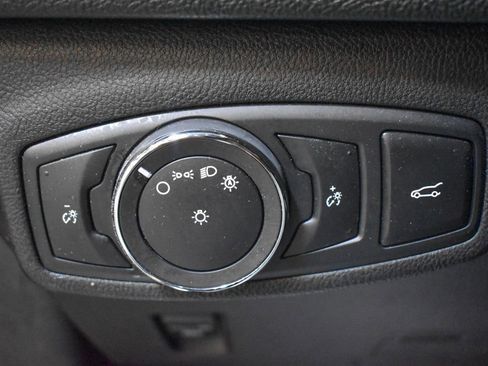 Used 2019 Lincoln MKC Select w/ Select Plus Package image 18