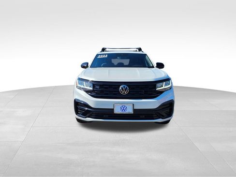 Certified 2023 Volkswagen Atlas Cross Sport SEL R-Line AWD/4WD image 2