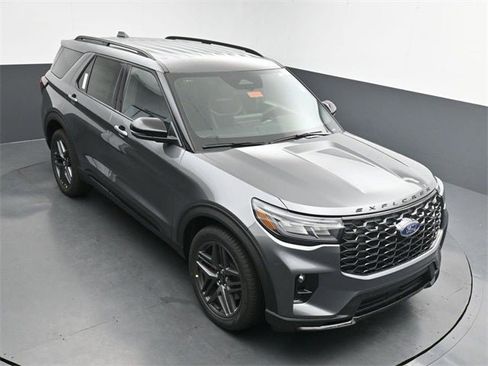 New 2026 Ford Explorer ST image 25