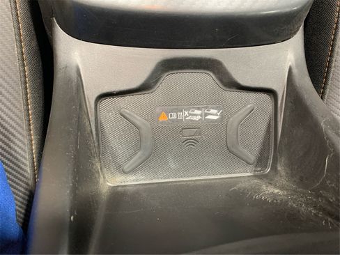 Used 2022 GMC Canyon AT4 image 32