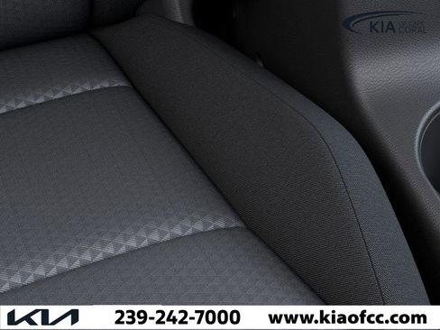 New 2025 Kia Soul LX w/ LX Technology Package image 24