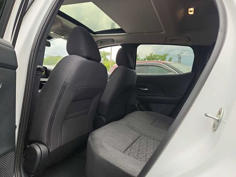 Certified 2025 Nissan Kicks SV w/ SV Premium Package AWD/4WD image 10