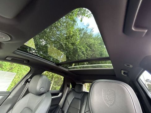 Certified 2025 Porsche Cayenne image 26