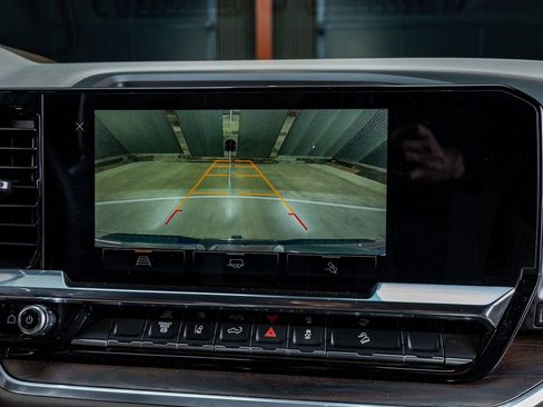 Used 2025 GMC Sierra 2500 SLT image 26