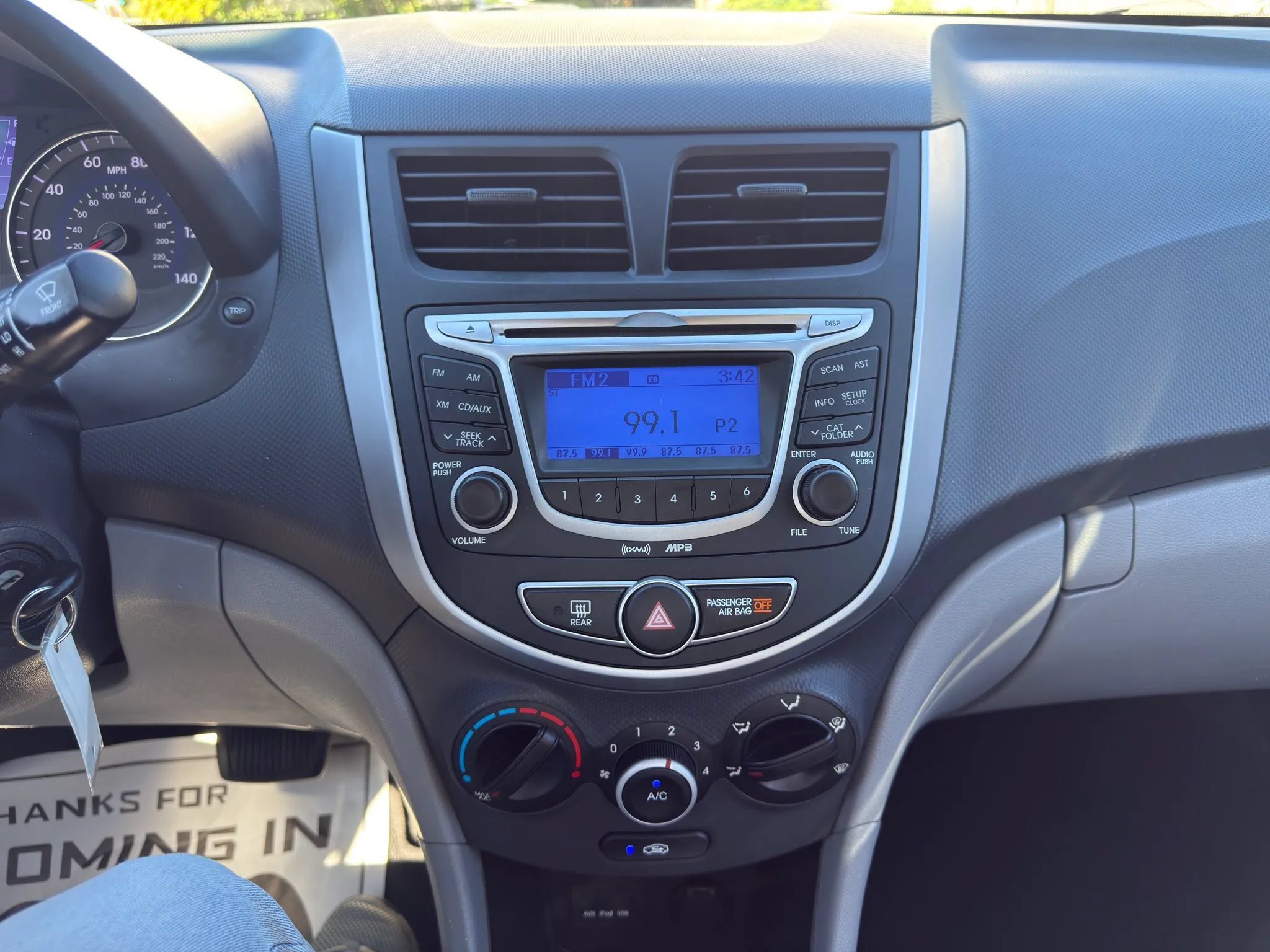 Used 2012 Hyundai Accent GLS FWD image 20