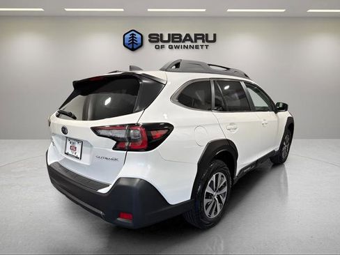 Certified 2025 Subaru Outback Premium w/ Tech Package 1 AWD/4WD image 5