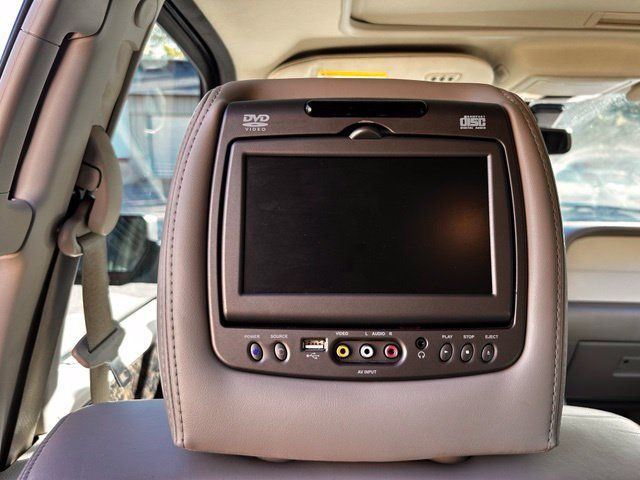 Used 2017 Lincoln Navigator L Select AWD/4WD image 30