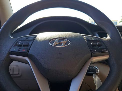 Used 2018 Hyundai Tucson SEL image 14