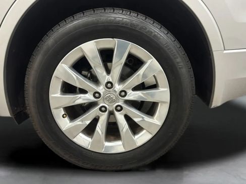 Used 2018 Buick Envision Essence AWD/4WD image 29