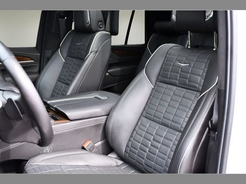 Certified 2023 Cadillac Escalade Premium Luxury Platinum AWD/4WD image 14