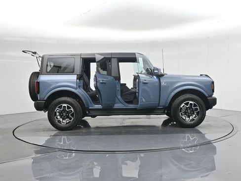 New 2025 Ford Bronco Outer Banks image 4