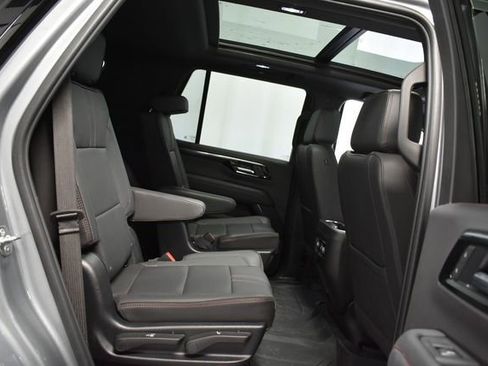 Certified 2025 Chevrolet Tahoe RST w/ Advanced Technology Package AWD/4WD image 31