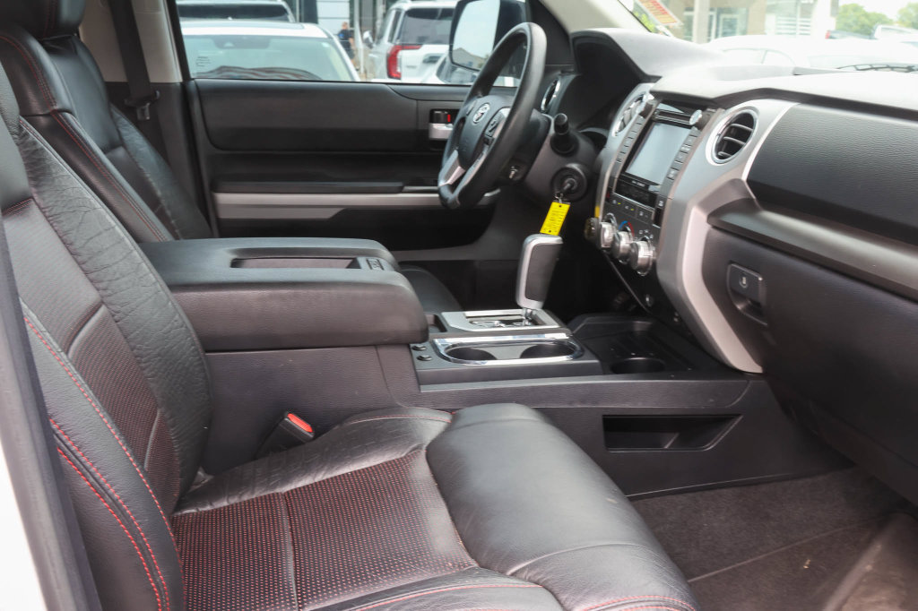 Used 2019 Toyota Tundra SR5 w/ SR5 Upgrade Package AWD/4WD image 19