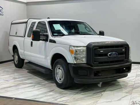 Used 2016 Ford F250 XL w/ Power Equipment Group image 4
