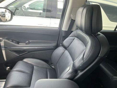 Used 2025 Lincoln Navigator L Reserve AWD/4WD image 25