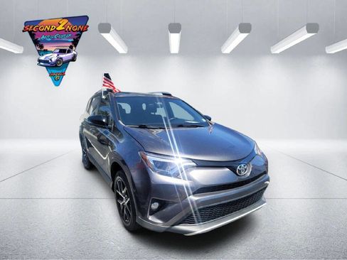 Used 2016 Toyota RAV4 SE FWD image 3