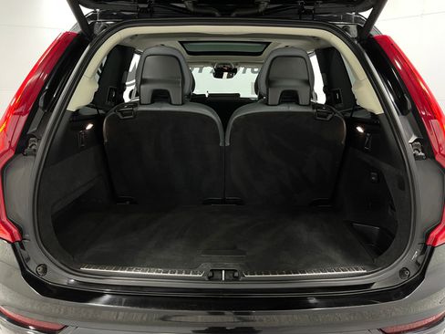 Used 2020 Volvo XC90 T6 Momentum image 27
