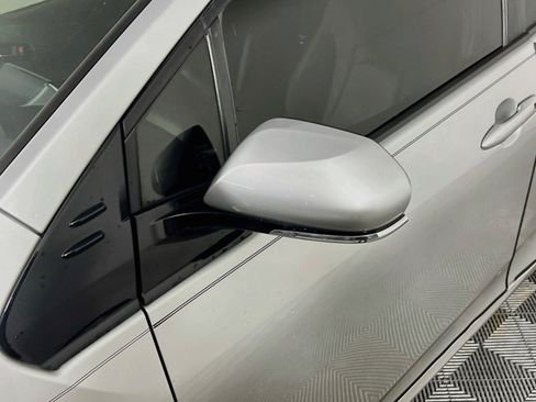 Used 2017 Toyota Prius Four w/ Advanced Technology Package FWD image 13