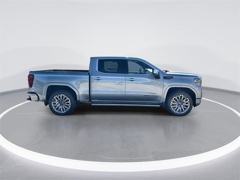 New 2026 GMC Sierra 1500 Denali Ultimate w/ LPO, Black Badging Package image 9