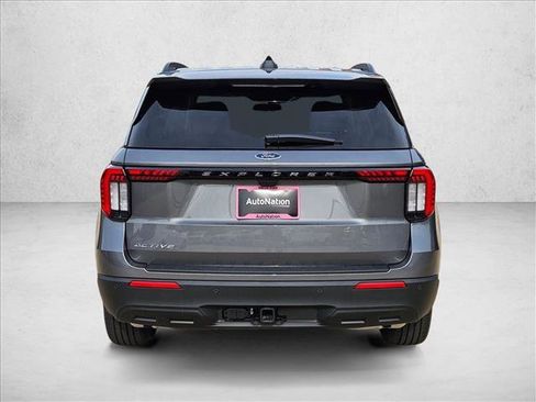 New 2026 Ford Explorer Active image 8