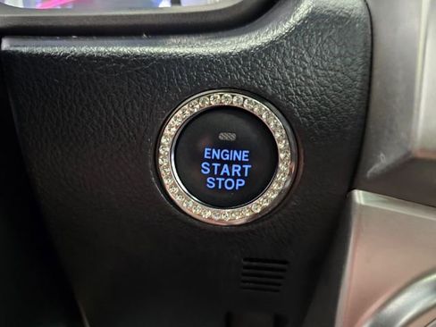 Used 2018 Toyota 4Runner Limited image 14