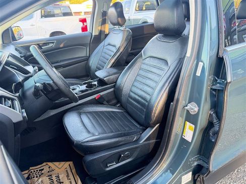 Used 2016 Ford Edge SEL w/ Equipment Group 201A AWD/4WD image 16