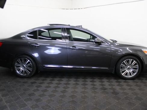 Used 2014 Kia Cadenza Premium w/ Luxury Package FWD image 5