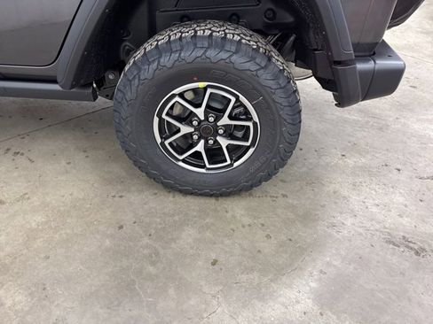 New 2026 Jeep Wrangler Unlimited Rubicon image 19