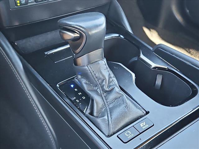 Used 2024 Lexus ES 300h w/ Accessory Package (Z2) FWD image 12