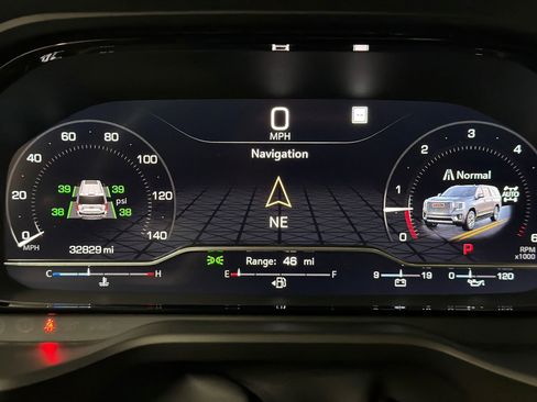 Used 2022 GMC Yukon XL Denali image 30