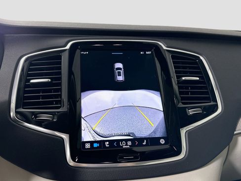New 2025 Volvo XC90 T8 Plus w/ Protection Package Premier image 12