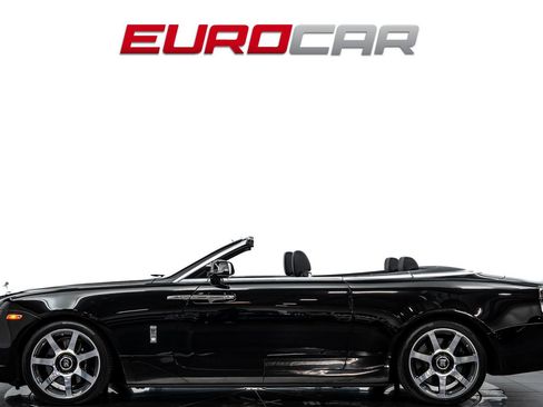Used 2017 Rolls-Royce Dawn RWD image 2