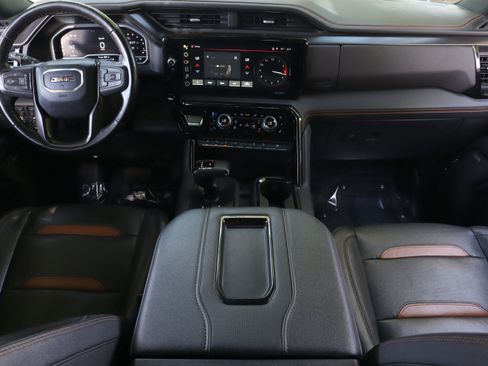 Used 2022 GMC Sierra 1500 AT4 w/ AT4 Premium Package AWD/4WD image 7