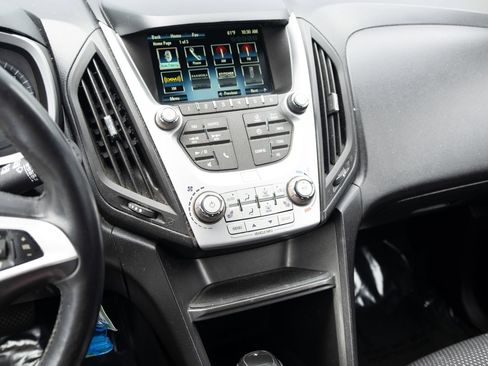 Used 2017 Chevrolet Equinox LT w/ Convenience Package FWD image 3