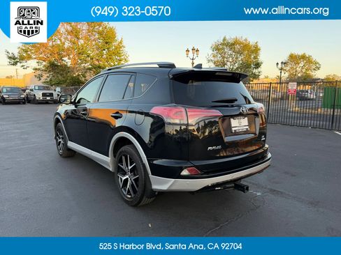 Used 2016 Toyota RAV4 SE w/ Advanced Technology Package AWD/4WD image 6