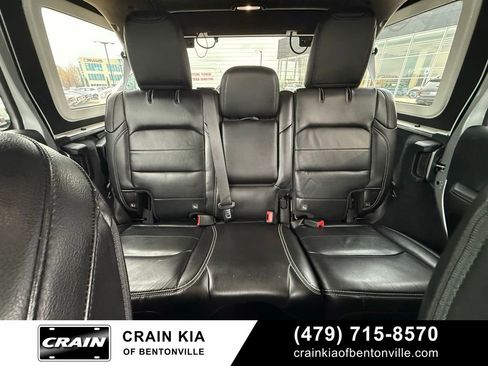 Used 2018 Jeep Wrangler Unlimited Sahara w/ Quick Order Package 24M Moab AWD/4WD image 29