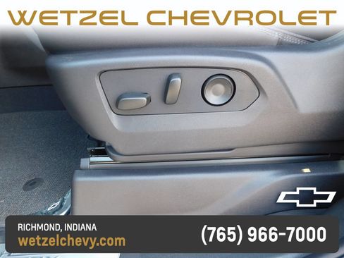 Used 2025 Chevrolet Silverado 2500 High Country w/ Technology Package AWD/4WD image 18