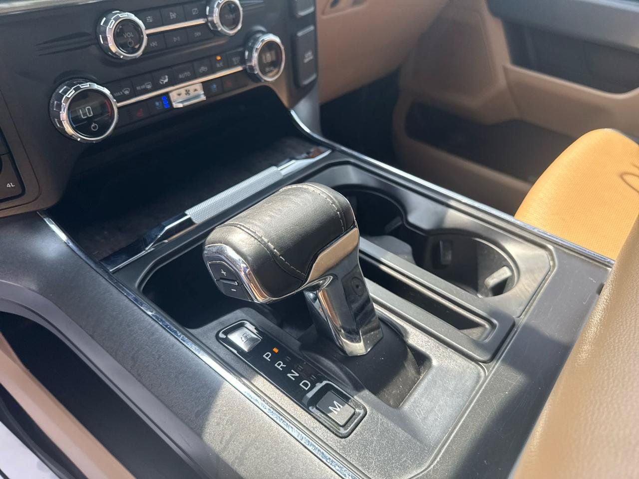 Used 2021 Ford F150 Lariat w/ Trailer Tow Package AWD/4WD image 19