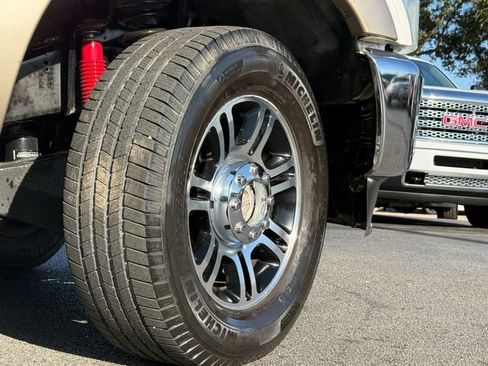 Used 2013 Ford F250 Lariat w/ Lariat Ultimate Pkg image 24