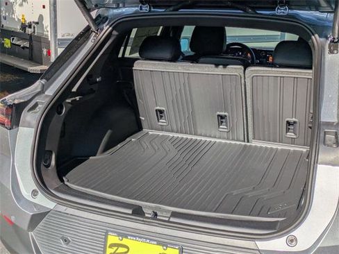 New 2026 Chevrolet Equinox EV LT image 24