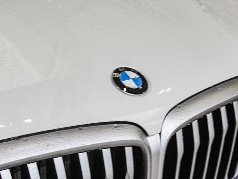 New 2026 BMW X5 xDrive40i w/ Climate Comfort Package image 9