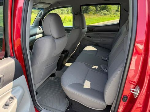 Used 2012 Toyota Tacoma 4x4 Double Cab w/ TRD Sport Pkg image 17