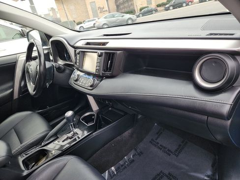 Used 2017 Toyota RAV4 Limited image 31