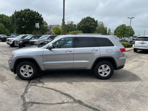 Used 2015 Jeep Grand Cherokee Laredo w/ Quick Order Package 23E AWD/4WD image 2